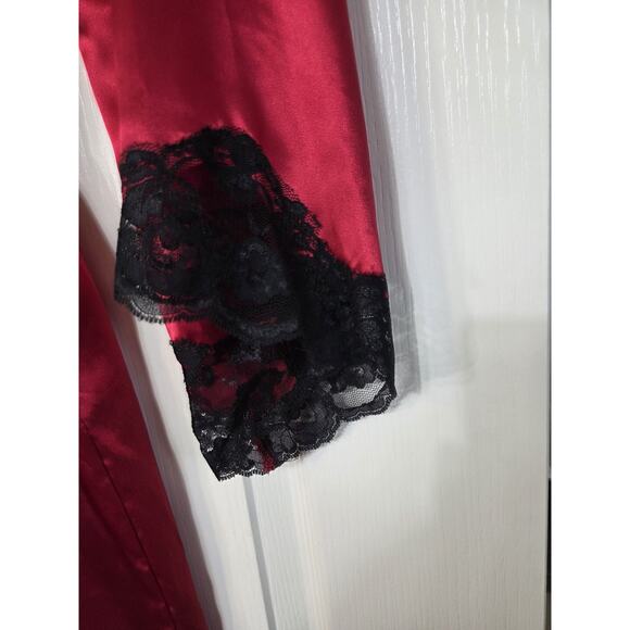 Fredericks of Hollywood Red Satin Lace Sleeves Full Length Robe, Size Medium - Picture 13 of 15
